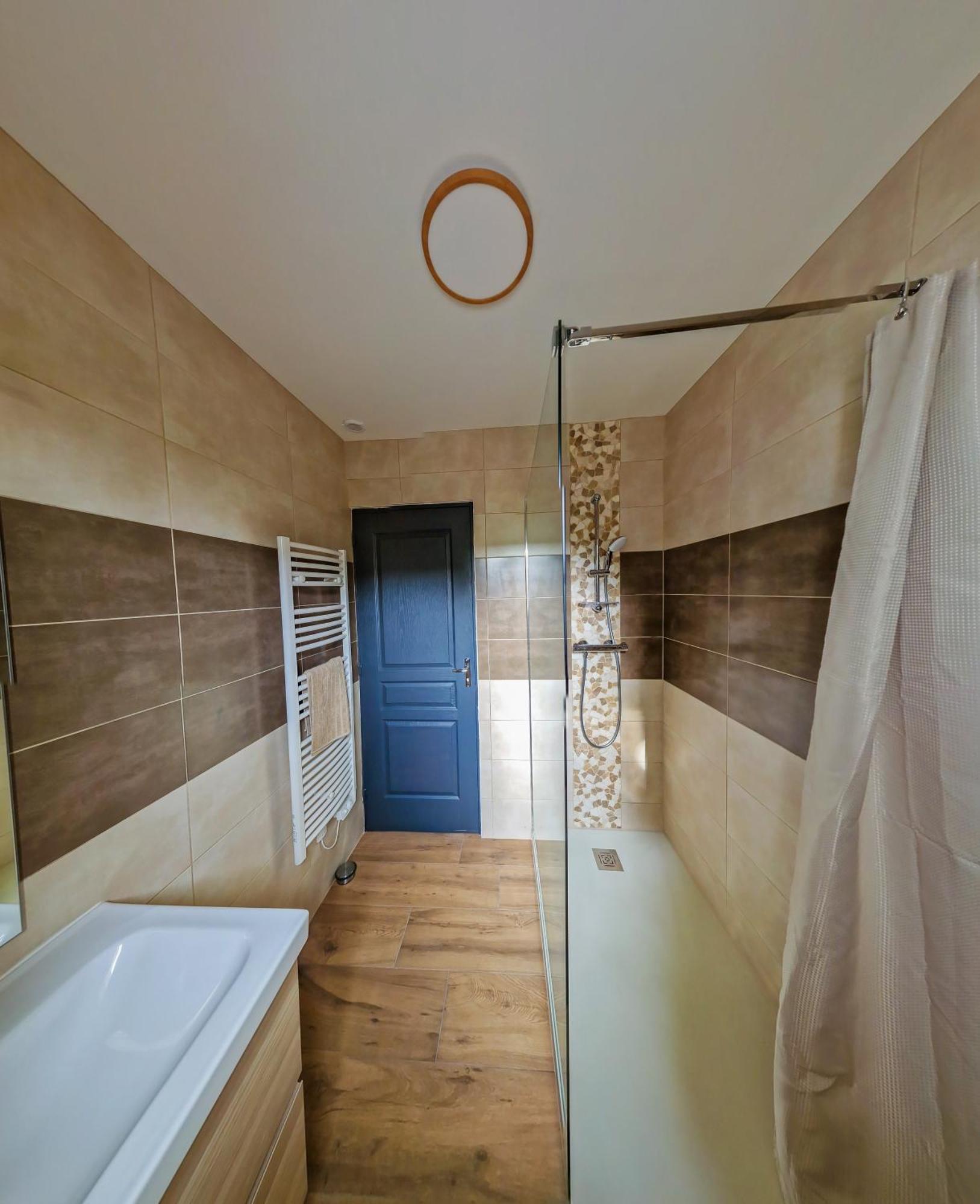 Gite De Catherine Saint-Christophe-des-Bardes Экстерьер фото